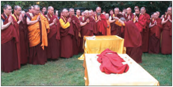 莫知仁波且修摊尸拙火定制炼胜义“喀卓安得丸” 义云高 弘扬正法
