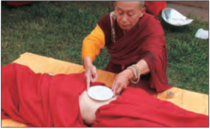 莫知仁波且修摊尸拙火定制炼胜义“喀卓安得丸” 义云高 弘扬正法