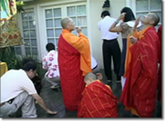  义云高 弘扬正法