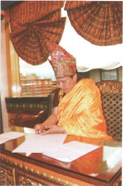  义云高 弘扬正法