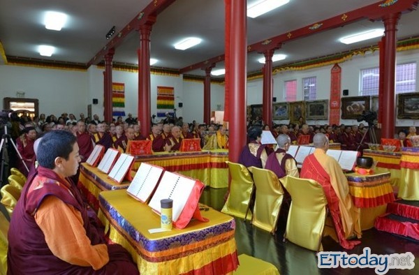 华藏寺举办千手观音大坛法会 天降甘露加持 义云高 弘扬正法