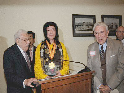  义云高 弘扬正法