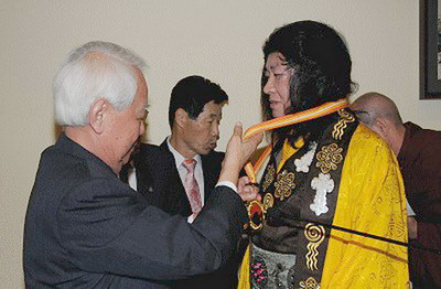  义云高 弘扬正法