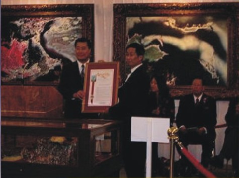 义云高大师于旧金山举办成就展 首日冠盖云集 义云高 弘扬正法