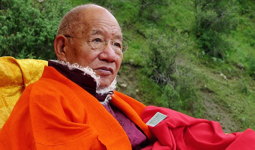 第四世多智钦法王土登成利华桑波祝贺第三世多杰羌佛 义云高 弘扬正法