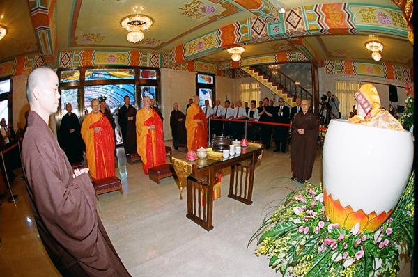  义云高 弘扬正法