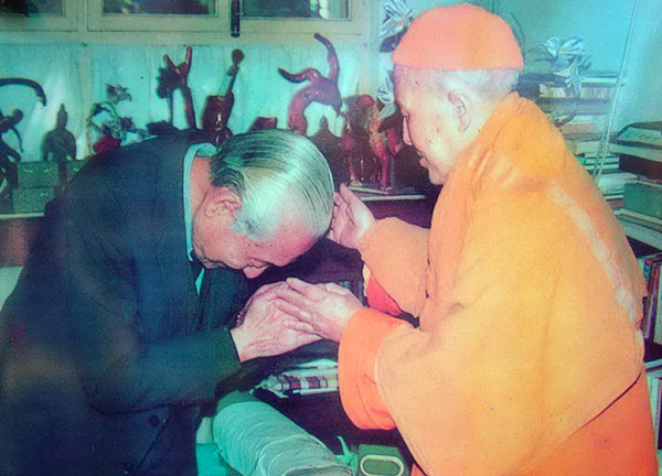  义云高 弘扬正法