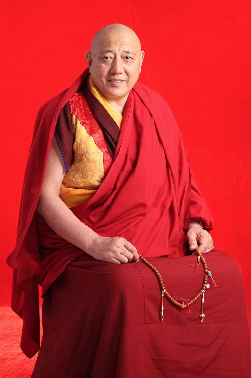 青海玉树当卡寺十八世都穆曲杰法王简介 义云高 弘扬正法