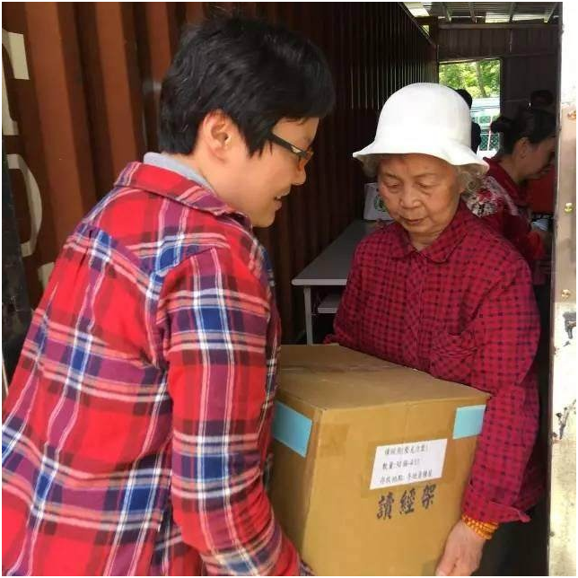 法会中众人亲见观音菩萨降临现场 义云高 弘扬正法