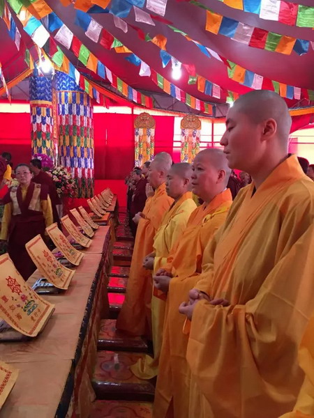 法会中众人亲见观音菩萨降临现场 义云高 弘扬正法