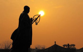  义云高 弘扬正法